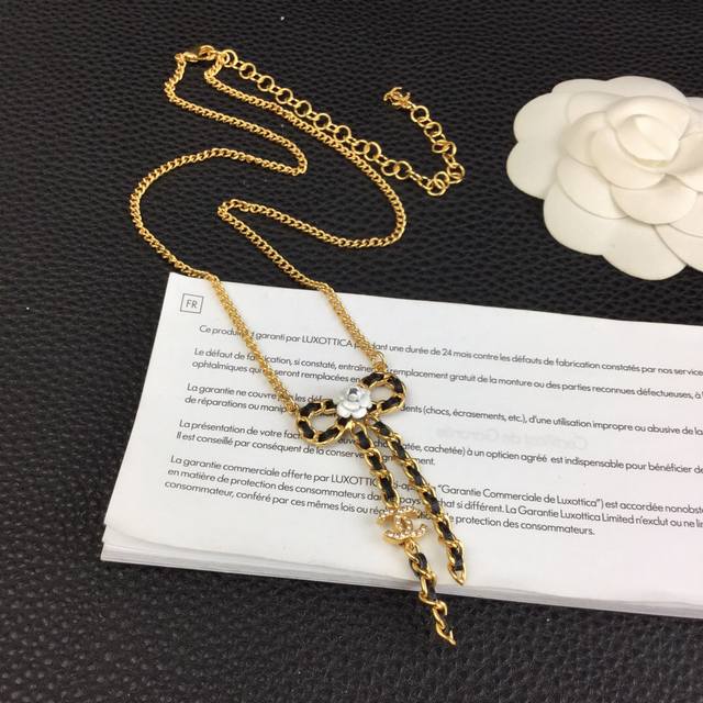 Xiaoxiangshan Camellia Necklace Today's New Product New Sweater Chain Original C