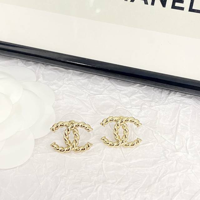 Code E2572 0227825 Chanel Earrings Hot-Selling Models Burst New Consistent Zp Co