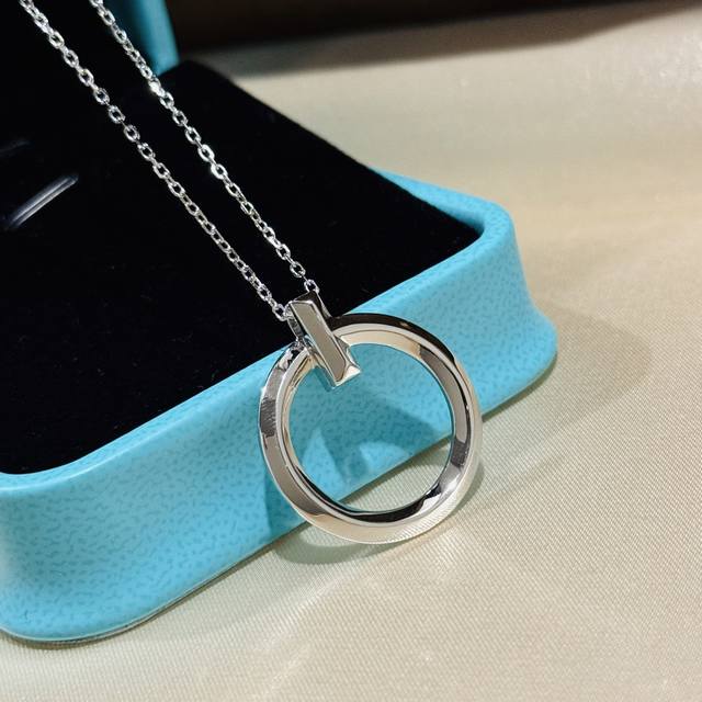 a2080 High-End Customization The T1 Series Single T Round Diamond Large Smoot