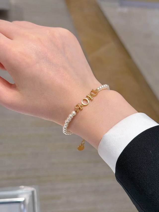 Today's New Model Code H571 0257820 Dior Bracelet Hot-Selling Model Is Now On Sa