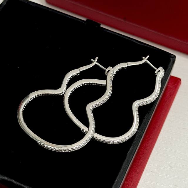 a3707 Popular Kirin Jewelry Big Star Wulu Hollow Large Earrings Popular New W