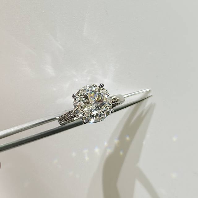 a0809 Simulated Diamond Rich Woman Series Four-Carat Round Diamond Ring Origi