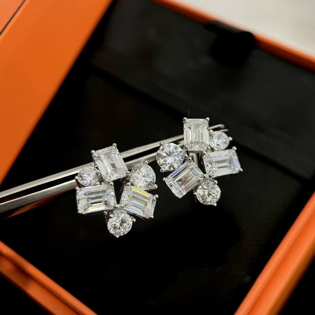 s0137 Light Luxury Geometric Square Diamond Oval Diamond Splicing Zircon Ear