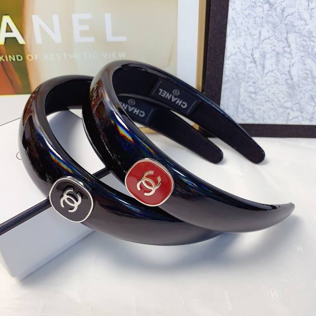 chanel Xiaoxiang Chanel Headband Patent Leather Logo Light Luxury Style Headb