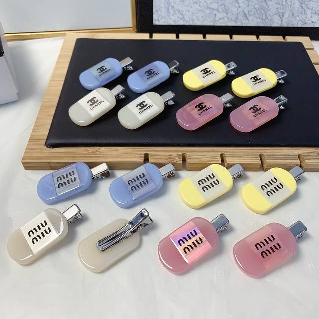 chanel Xiaoxiang Miumiu Miu Miu Acetate Logo Side Clip Bangs Clip Pressure Cl