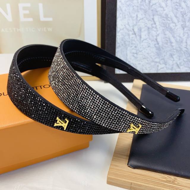 lv Louis Vuitton Donkey Brand Headband Full Diamond Simple Logo Light Luxury