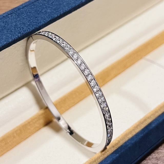 a5702 New Single-Row Diamond Bracelet, Simple And Versatile, Five-Star Recomm