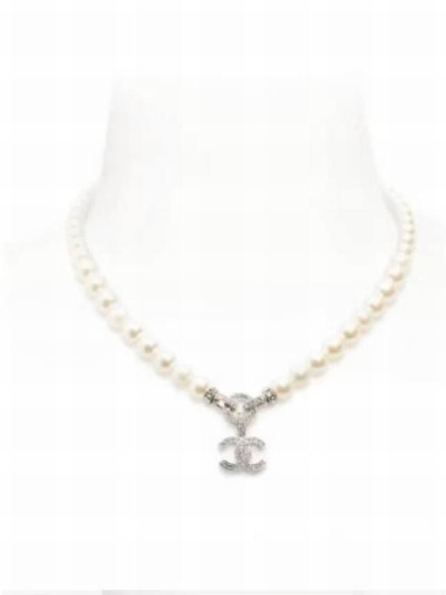 chanel25 Batch Pearl Necklace This Season Is A Super Beautiful Pearl Necklace
