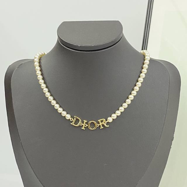 dior Necklace Hot Sale Model Is Hot New Arrival Dior Metal Cd Pearl Necklace