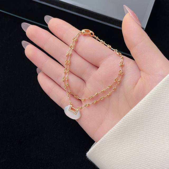 p Price Qeeli* Yuyi Series Double-Layer Mother-Of-Pearl Ruyi Bracelet Is Like