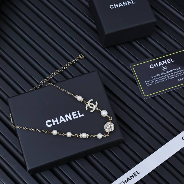 chanel25P Full Diamond Four-Leaf Clover Double C Necklace Full Of Dynamic Fee