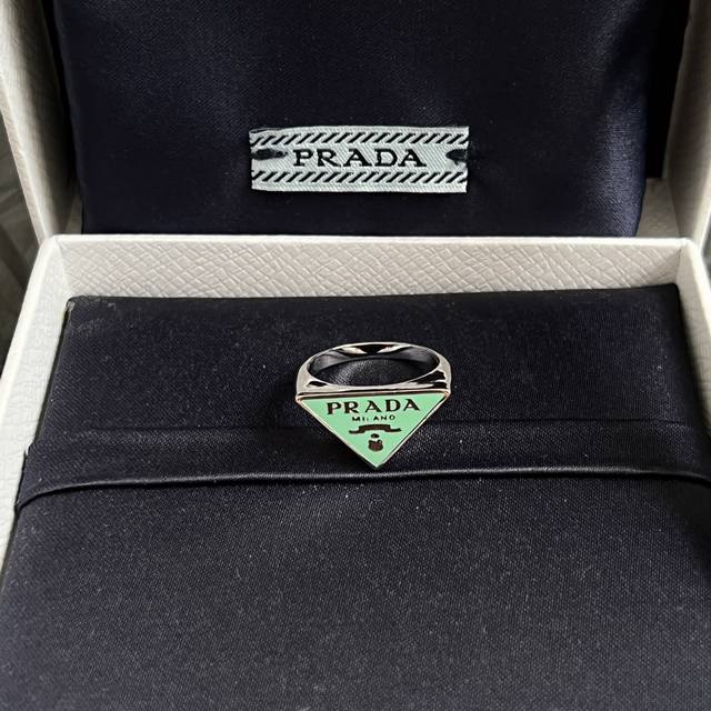 prada Prada Ring Hot New Product Exquisite And Durable Gorgeous Debut Overall