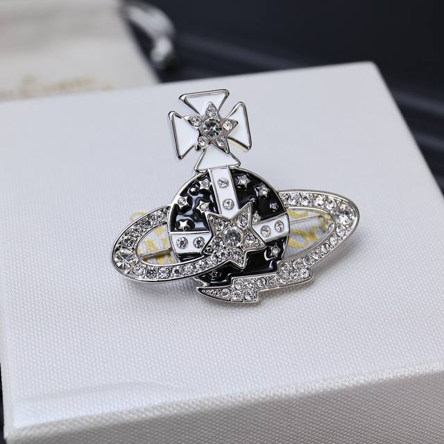 The Queen Mother's Super Beautiful Large Planet Brooch The Saturn Shape You Neve