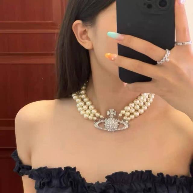 Queen Mother's Large Saturn Three-Layer Pearl Necklace You Can't Go Wrong With I
