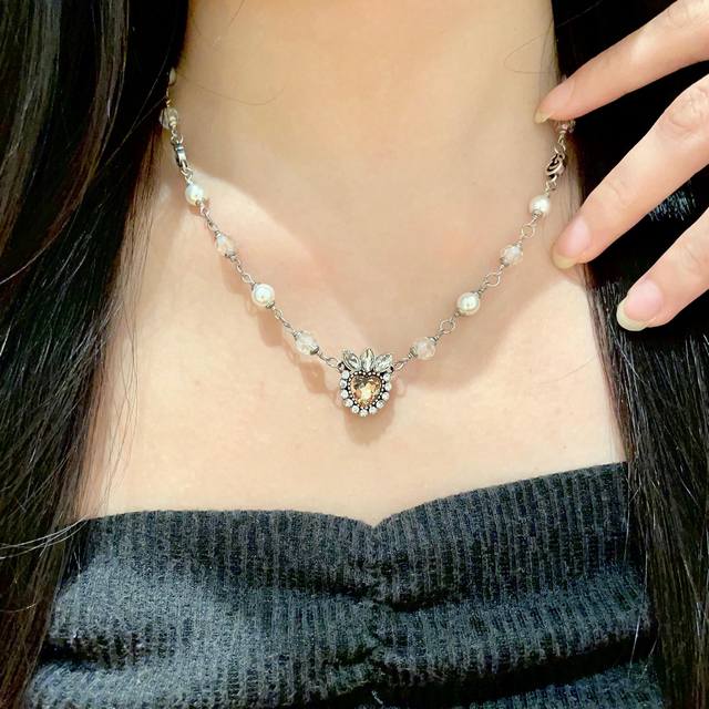 2025 New Gucci Necklace, In Stock, Hot Item, Sold Out At Any Time, Retro Styl