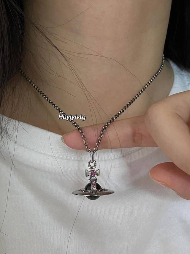 Saturn Purple Ball Necklace Is So Exquisite. I Like This Small And Exquisite Sty