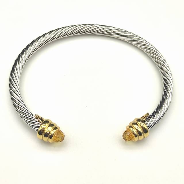 david Yurman 5Mm Gold Head Yellow Diamond Bracelet. Recommended Wrist Size Is