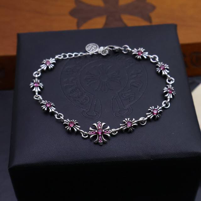 Chrome Hearts Bracelet Is Very Cool. The Latest Chrome Hearts Shape With Differe