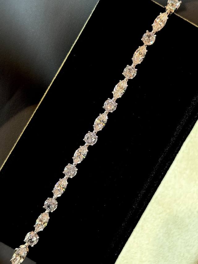 a3460 Simulated Diamond Hw Horse Eye Round Diamond Bracelet Every Woman Has A
