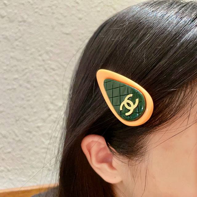 Chanel Diamond Double C Hairpin