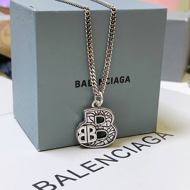 Original New Balenciaga Necklace Balenciaga New Necklace Counter Consistent Deta