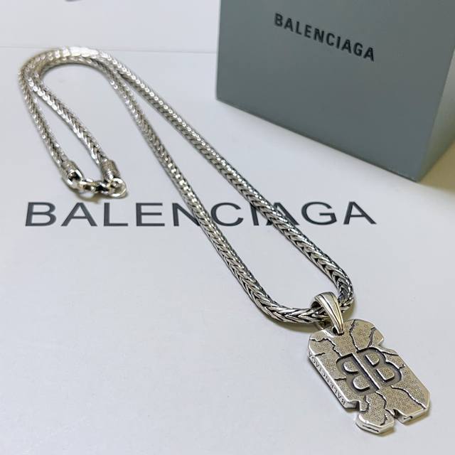 Original Goods New Product Balenciaga Necklace Balenciaga New Necklace Counter C