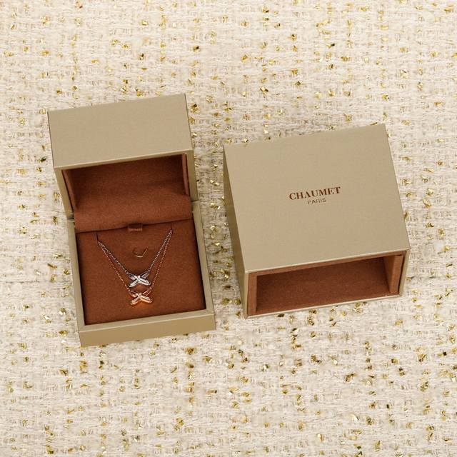 250093 We Produce Liens Cross Necklace Z 40. It Can Be Customized With Real G