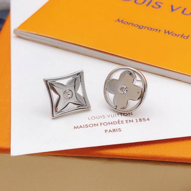 No.Led0147 Lv*Latest Silver Round Smooth Earrings Consistent Zp Brass Material