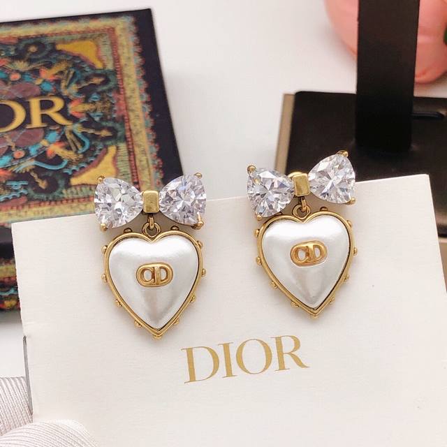 No.Ded0198 Dior New Love Bow Earrings