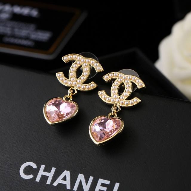 chanel Xiaoxiang's New Heart Earrings Are So Beautiful. The New Earrings Are