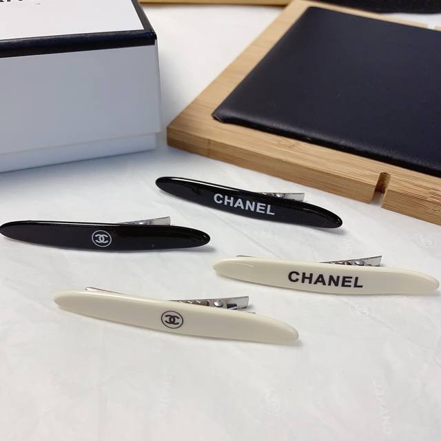 chanel Xiaoxiang Chanel Hairpin Acrylic Logo Side Clip Bangs Clip Pressure Cl