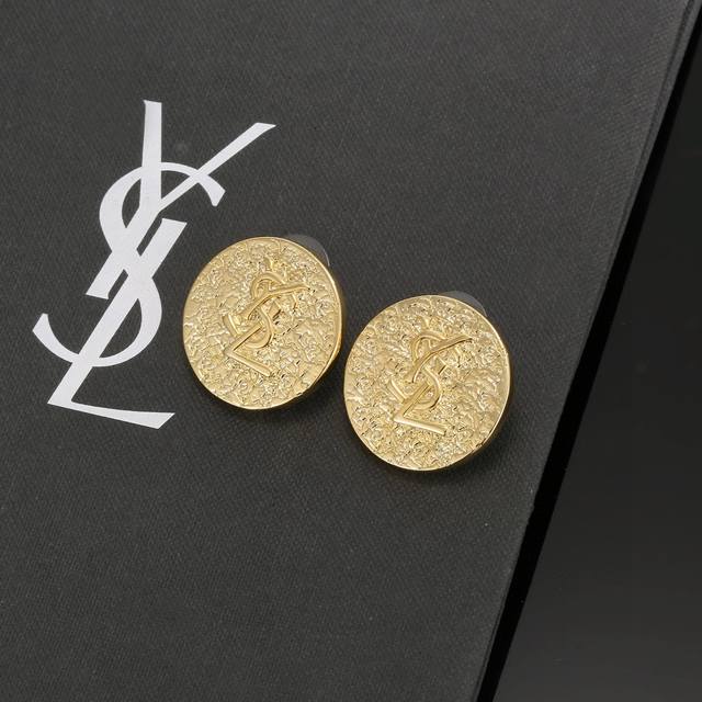 Ysl Earrings Are Classic, Luxurious, Fashionable And Versatile. They Are As Gorg