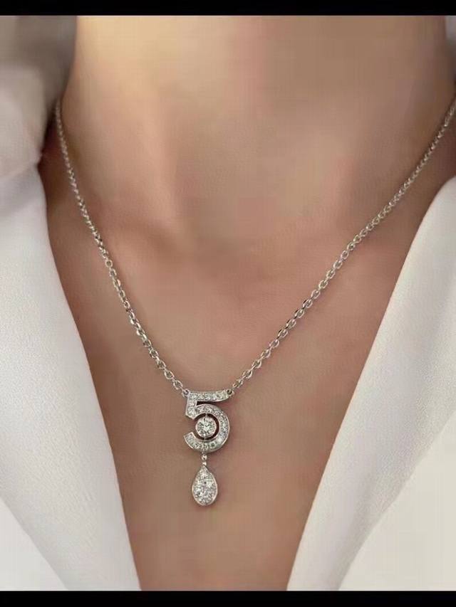 Chanel No. 5 Necklace S925 Sterling Silver High Version Electroplated 18K White