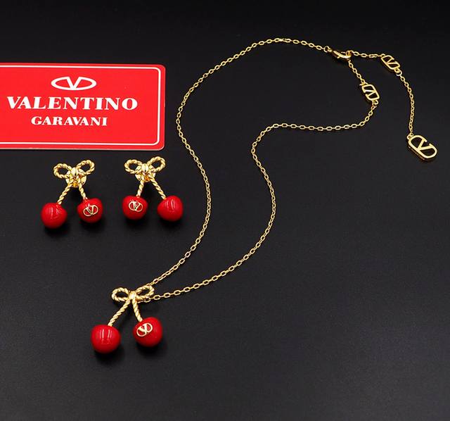 Necklace Earrings Valentino Valentino Twist Knot Cherry Series
