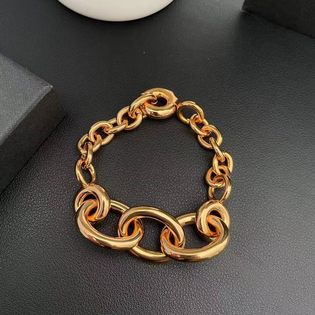 Saint Laurent Retro Simple Metal Chain Bracelet Original Brass Material Elegant