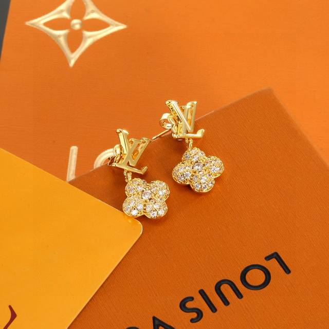 Seiko Version Louis Vuitton Earrings Are Made With Exquisite Craftsmanship To Cr