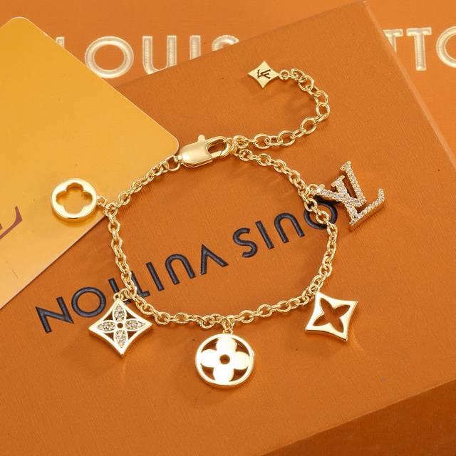 Louis Vuitton Letter Bracelet Inherits Exquisite Craftsmanship And Polished Colo