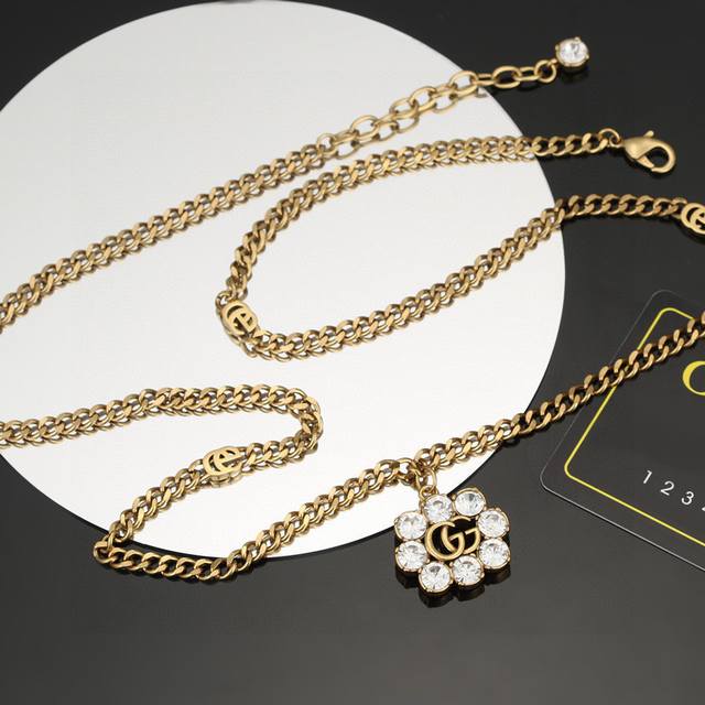 gucci Counter Synchronization Gucci Retro Old Necklace Choose A Few Favorite