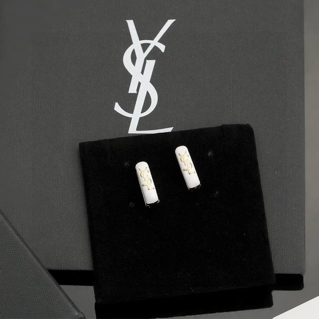 Ysl Earrings Are Classic, Luxurious, Fashionable And Versatile, Just Like A Cock