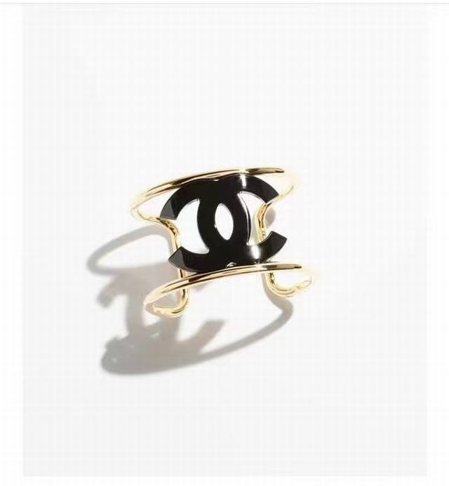 cchanel Bracelets Are Fashionable And Exquisite. 24 New Bracelets Are Here. A