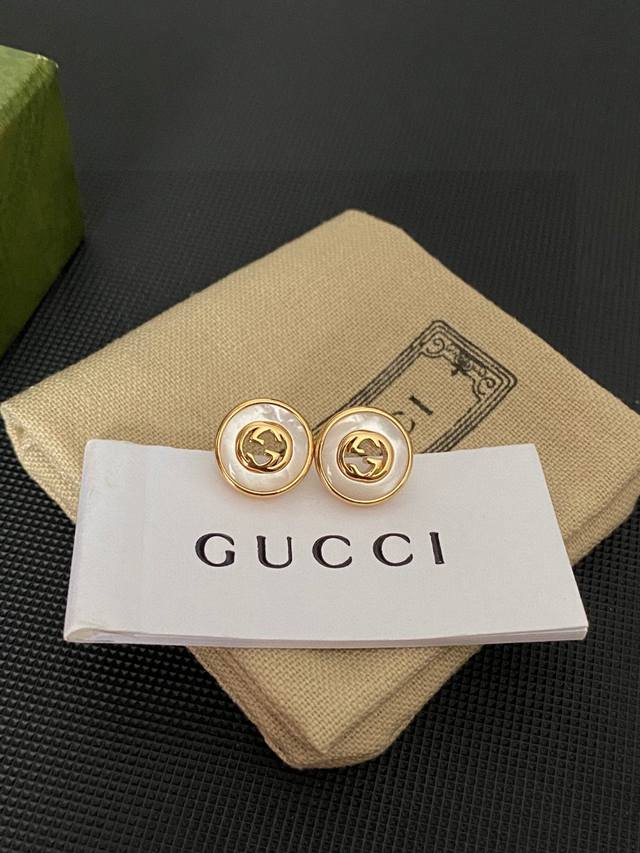 New Gucci Small Earrings Are Simple And Versatile, Low-Key And Luxurious Small D