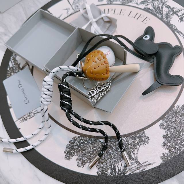 New Product Release Dior Keychain Bag Buckle Latest Model Bag Pendant With Highe