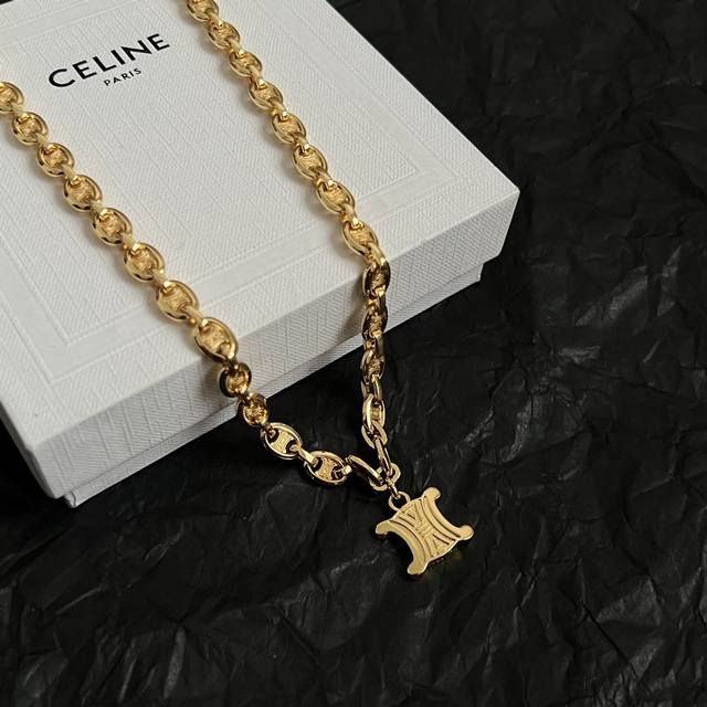 celine Celine Necklace Has Always Been A Benchmark In The Simple Fashion Worl