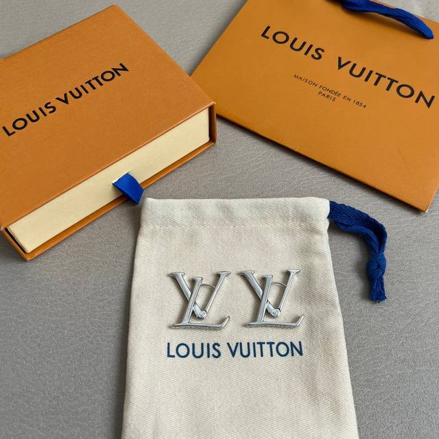 Original Lv Earrings Louis Vuitton Louis Vuitton Counter Consistent Material Pop