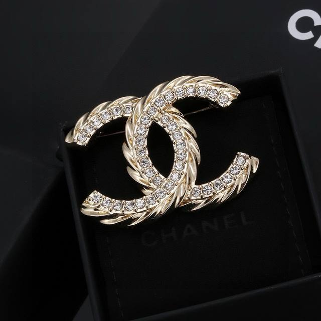 Chanel Popular Brooch, The Highest Purchasing Level, The Most Tasteful Full Diam