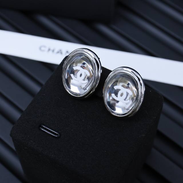 chanel25S Silver Mirror Oval Earrings Oval Series Earrings + Necklace Wow Thi