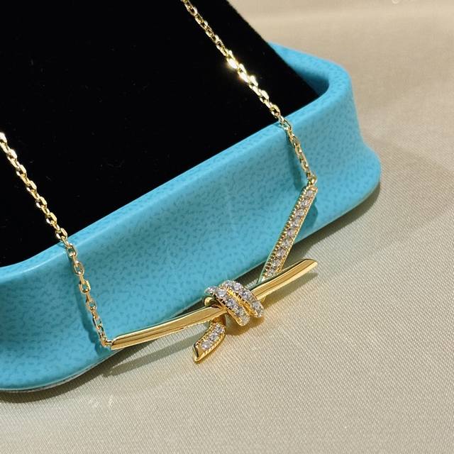 The Popular Knot Series Large Knotted Necklace With Diamonds Is A Hot Item On Th