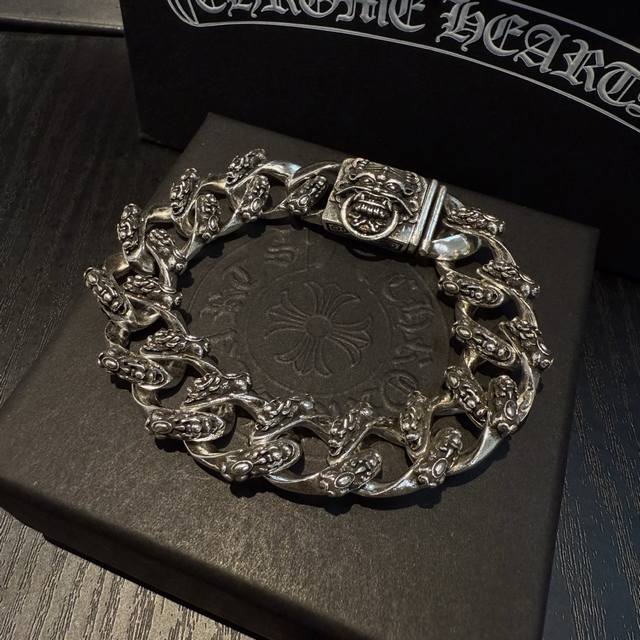 New Counter Quality Chrome Hearts Classic Retro Distressed Bracelet With Concave