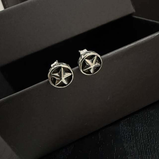 New Counter Quality Chrome Hearts Five-Star Earrings Imported Electroplating Tec