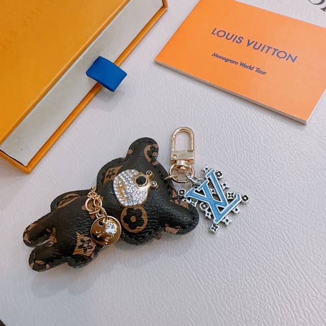 New Product Release Lv Keychain Lv Bag Buckle Latest Bag Pendant With Higher Gra